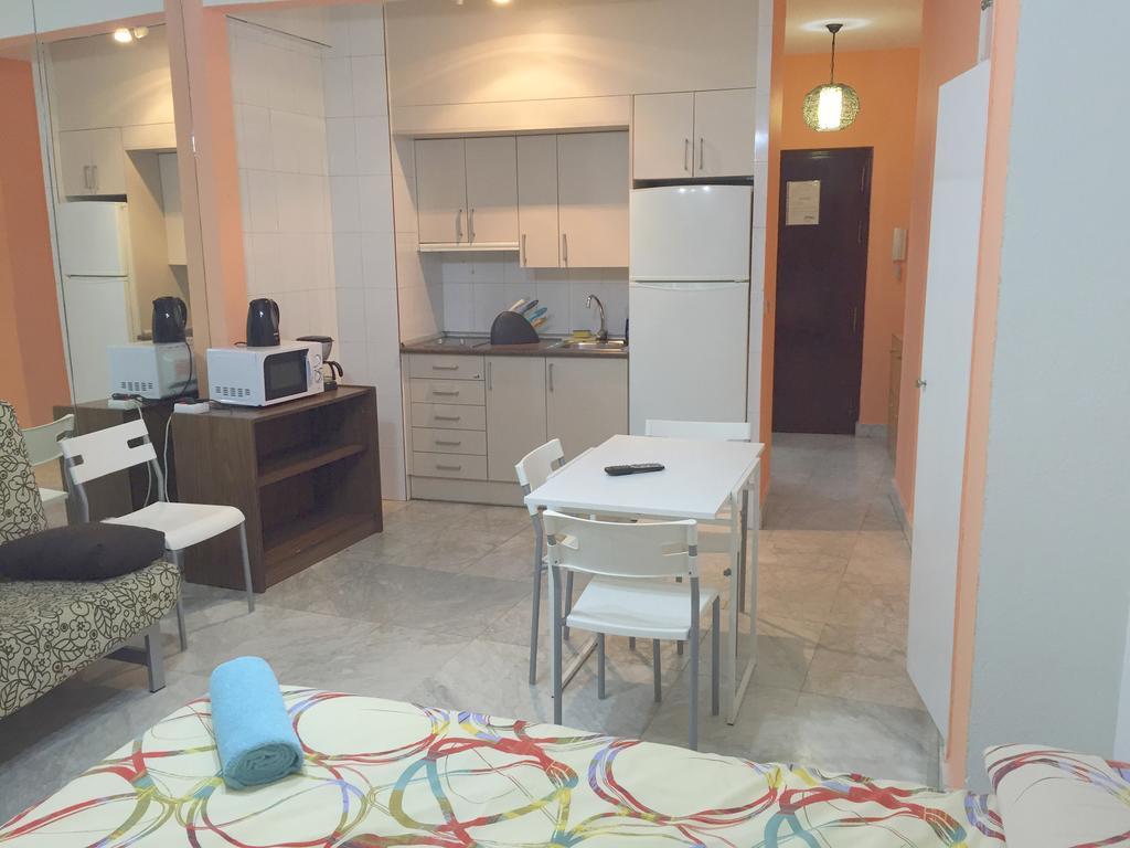 Estudio Las Huertas Madrid Exteriör bild